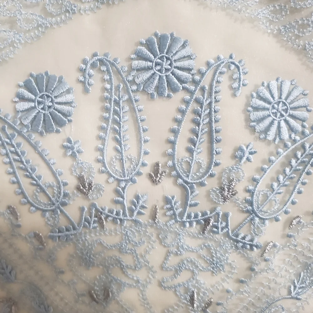 Vintage-inspired Embroidered Handbag - Picture 2 of 5